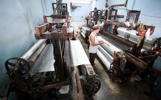 Từ làng dệt truyền thống Duy Trinh đến khu dệt Bảy Hiền