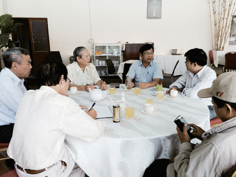 Họp BCH Hội bàn việc hổ trợ xe lăn cho bà con nghèo, bịnh liệt và mù loà tại xã Duy Trinh.