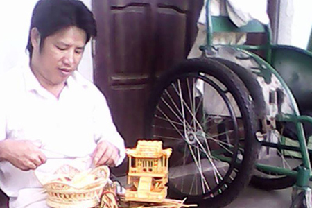 Ước mơ xưởng nghề của người đàn ông liệt nửa người