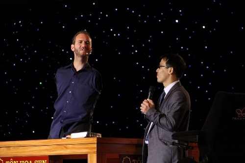 Giao lưu Nick Vujicic với Doanh nhân TP.HCM: "Đừng bao giờ bỏ cuộc "