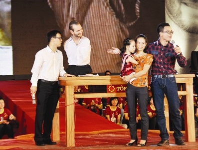 Nick Vujicic giao lưu với giới trẻ Hà Nội